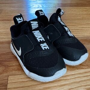 Nike Kids Black and White Sneakers